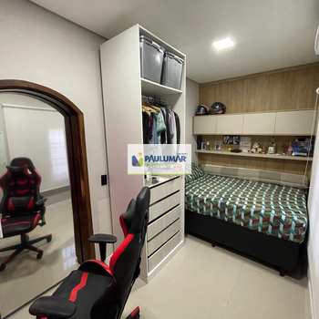 Casa em Mongaguá, bairro Vera Cruz