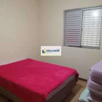 Apartamento em Mongaguá, bairro Centro