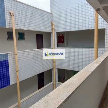 Apartamento em Mongaguá, bairro Centro