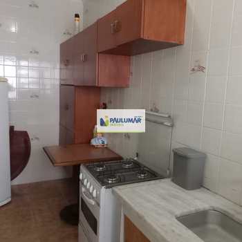 Apartamento em Mongaguá, bairro Centro