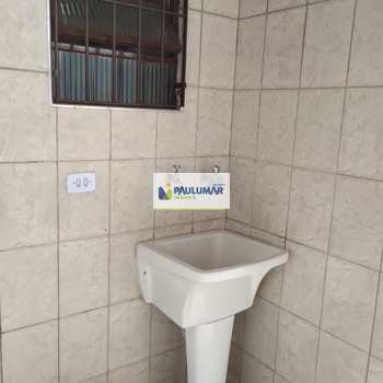 Casa em Praia Grande, bairro Caiçara