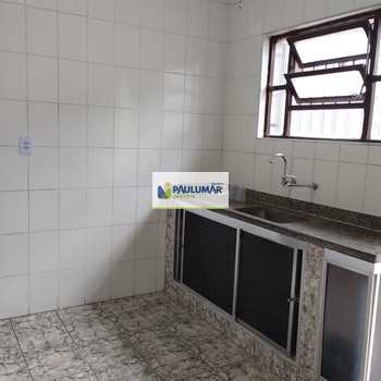 Casa em Praia Grande, bairro Caiçara