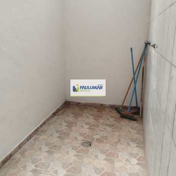 Casa em Praia Grande, bairro Caiçara