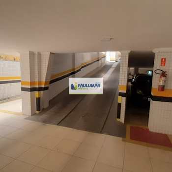 Apartamento em Mongaguá, bairro Centro