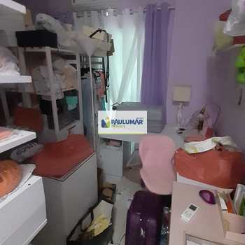 Apartamento em Mongaguá, bairro Centro