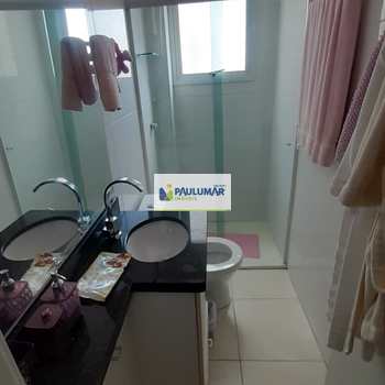 Apartamento em Mongaguá, bairro Centro