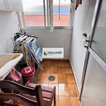 Apartamento em Mongaguá, bairro Vila Vera Cruz