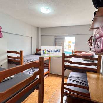 Apartamento em Mongaguá, bairro Vila Vera Cruz