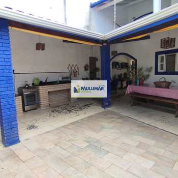 Sobrado em Itanhaém, bairro Jardim Jamaica