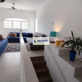 Sobrado em Itanhaém, bairro Jardim Jamaica