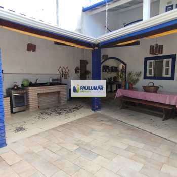 Sobrado em Itanhaém, bairro Jardim Jamaica