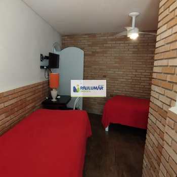 Sobrado em Itanhaém, bairro Jardim Jamaica