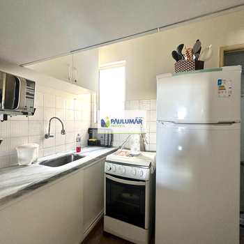 Kitnet em Praia Grande, bairro Mirim