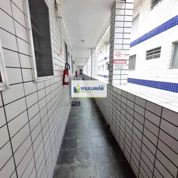 Kitnet em Praia Grande, bairro Guilhermina