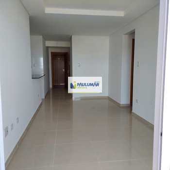 Apartamento em Mongaguá, bairro Jardim Aguapeu