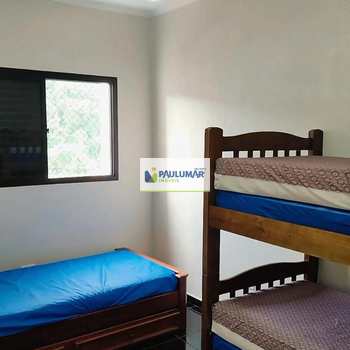 Apartamento em Mongaguá, bairro Centro
