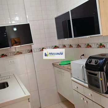 Apartamento em Mongaguá, bairro Centro