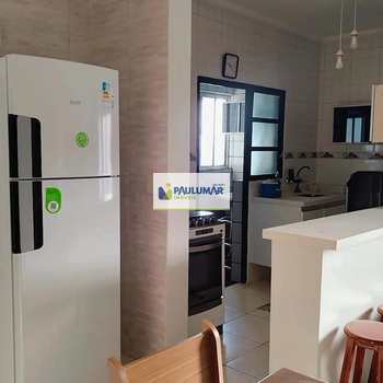 Apartamento em Mongaguá, bairro Centro