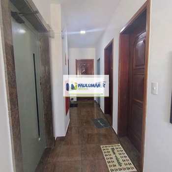 Apartamento em Mongaguá, bairro Centro