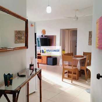 Apartamento em Mongaguá, bairro Centro
