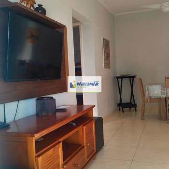 Apartamento em Mongaguá, bairro Centro