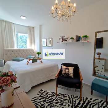 Apartamento em Mongaguá, bairro Centro