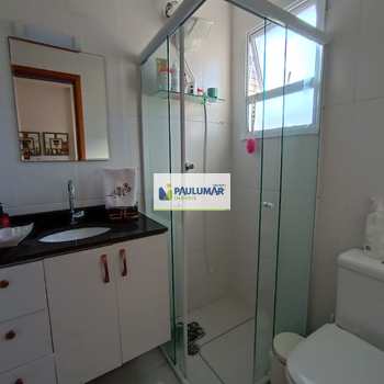 Apartamento em Mongaguá, bairro Centro