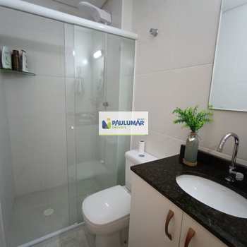 Apartamento em Mongaguá, bairro Centro