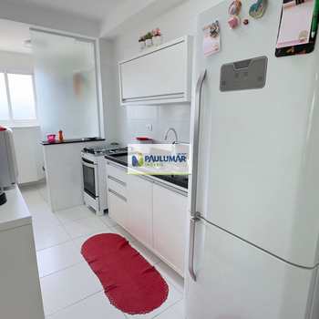 Apartamento em Mongaguá, bairro Centro