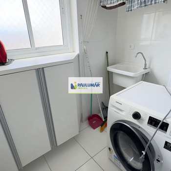 Apartamento em Mongaguá, bairro Centro