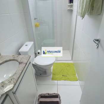 Apartamento em Mongaguá, bairro Centro
