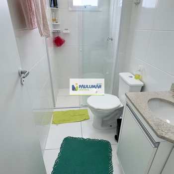 Apartamento em Mongaguá, bairro Centro