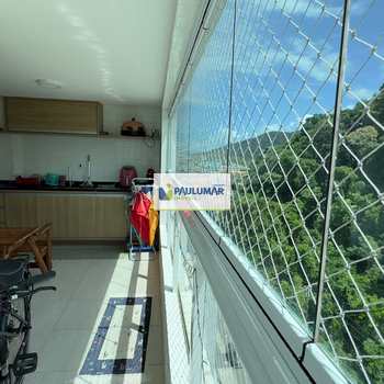 Apartamento em Mongaguá, bairro Centro