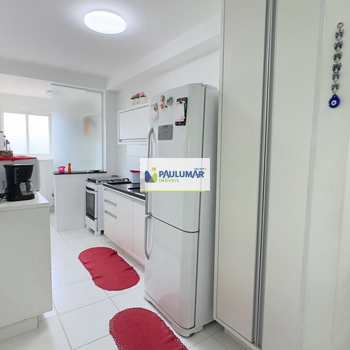 Apartamento em Mongaguá, bairro Centro