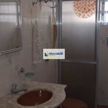 Apartamento em Mongaguá, bairro Centro