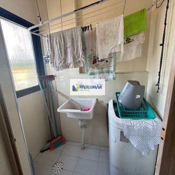 Apartamento em Praia Grande, bairro Solemar