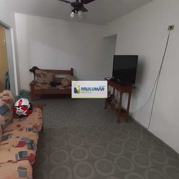 Casa em Mongaguá, bairro Vera Cruz