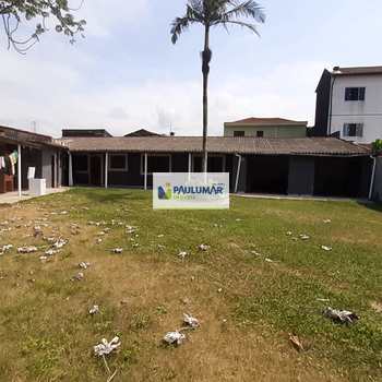 Casa em Mongaguá, bairro Vera Cruz