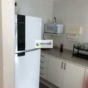 Apartamento em Mongaguá, bairro Centro