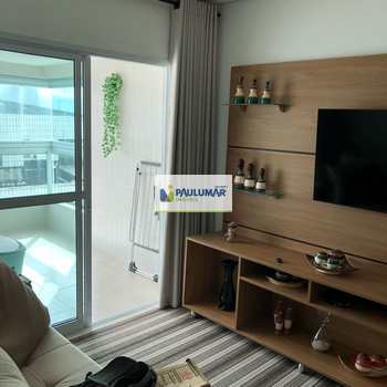 Apartamento em Mongaguá, bairro Centro