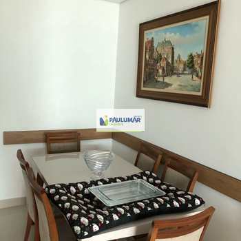 Apartamento em Mongaguá, bairro Centro