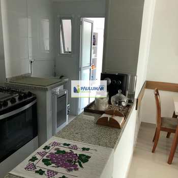 Apartamento em Mongaguá, bairro Centro