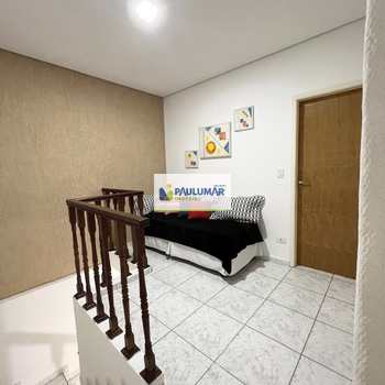Casa em Praia Grande, bairro Real