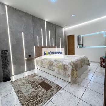 Casa em Praia Grande, bairro Real