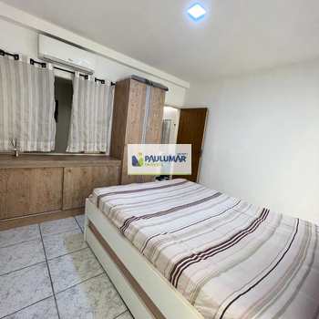 Casa em Praia Grande, bairro Real