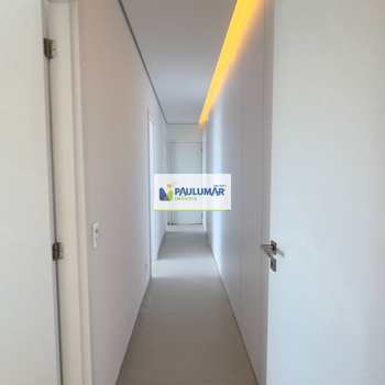 Apartamento em Praia Grande, bairro Canto do Forte