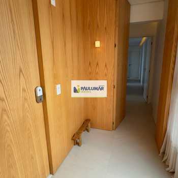 Apartamento em Praia Grande, bairro Canto do Forte