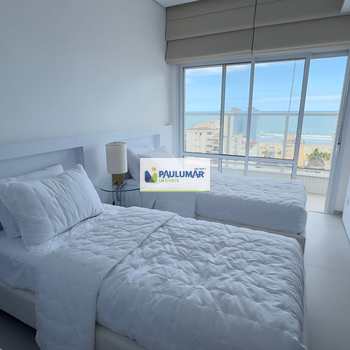 Apartamento em Praia Grande, bairro Canto do Forte