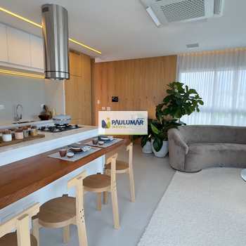 Apartamento em Praia Grande, bairro Canto do Forte