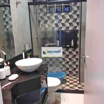 Apartamento em Mongaguá, bairro Centro